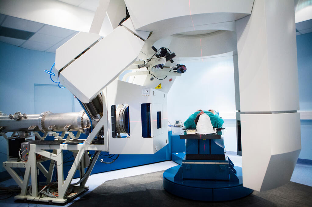 Nuclear medicine equipment